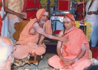 Mahavakya Upadesha, Declaration of Yogapatta, and Blessings by HH Narayanashram Swamiji (27 Feb 1997)